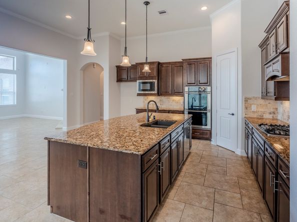 9319 Taylor Cliff Lane, Cypress TX 77433