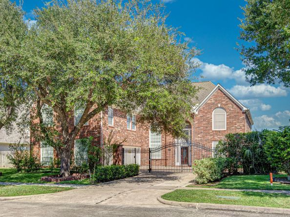 1907 Waterside Drive, Missouri City TX 77459