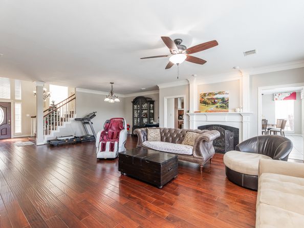 1907 Waterside Drive, Missouri City TX 77459
