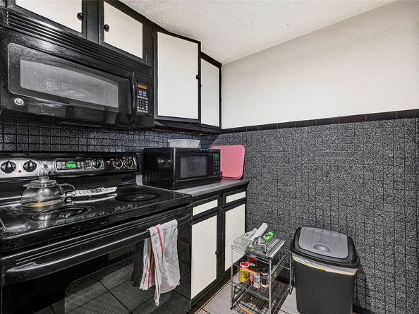 13043 Clarewood Drive, Houston TX 77072