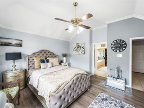 15110 Farndale Drive, Houston TX 77062