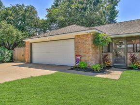 7618 Mauna Kai Drive, Houston TX 77095