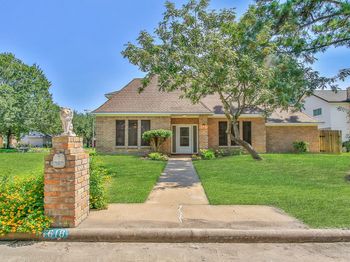 7618 Mauna Kai Drive