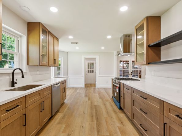 7618 Mauna Kai Drive, Houston TX 77095