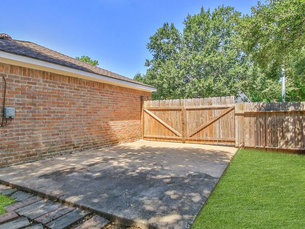7618 Mauna Kai Drive, Houston TX 77095