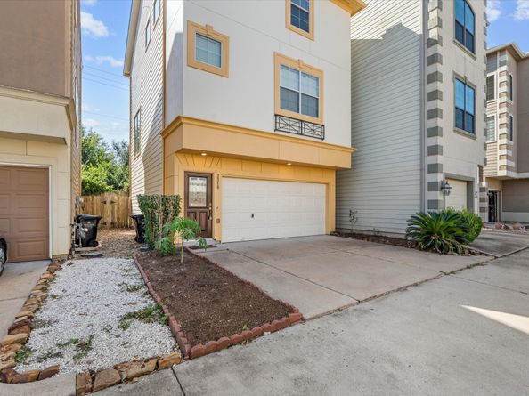 3318 Clearview Villa Way, Houston TX 77025
