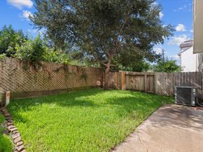 3318 Clearview Villa Way, Houston TX 77025
