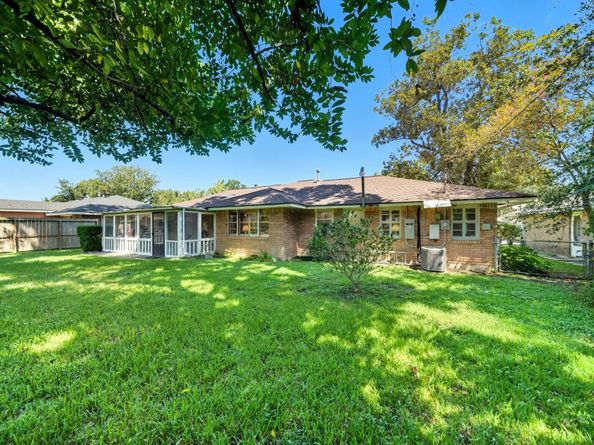 8923 Theysen Drive, Houston TX 77080