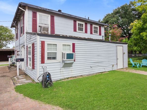 317 W Lewis Street, Conroe TX 77301