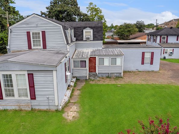 317 W Lewis Street, Conroe TX 77301