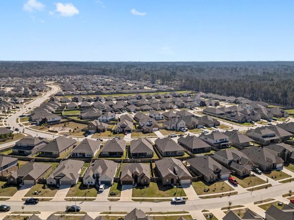 18929 Lazzaro Springs Drive, New Caney TX 77357