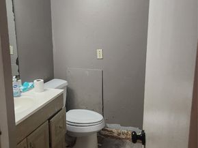 8718 Glen Shadow Drive, Houston TX 77088