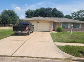 8718 Glen Shadow Drive, Houston TX 77088