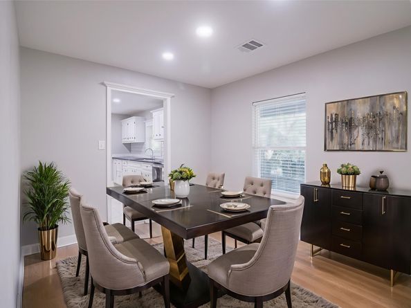 6150 Ridgeway Drive, Houston TX 77033