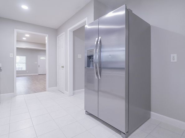 6150 Ridgeway Drive, Houston TX 77033