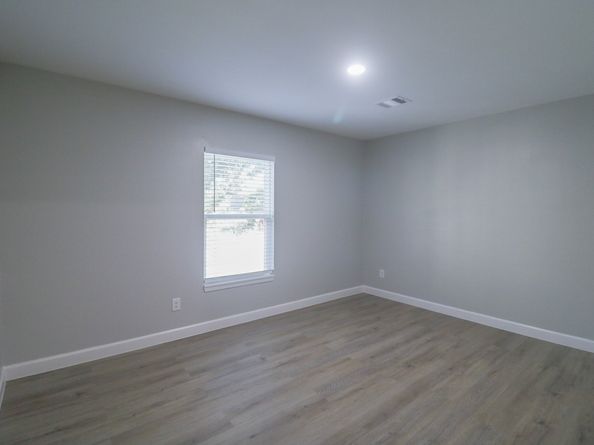 6150 Ridgeway Drive, Houston TX 77033
