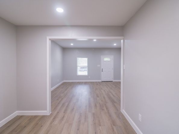 6150 Ridgeway Drive, Houston TX 77033