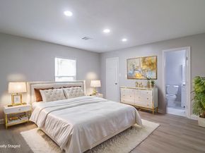 6150 Ridgeway Drive, Houston TX 77033