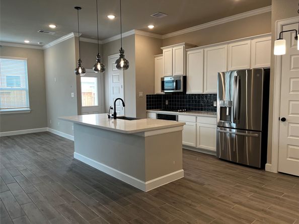 11422 Galway Grove Drive, Houston TX 77047