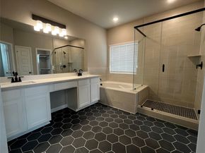 11422 Galway Grove Drive, Houston TX 77047