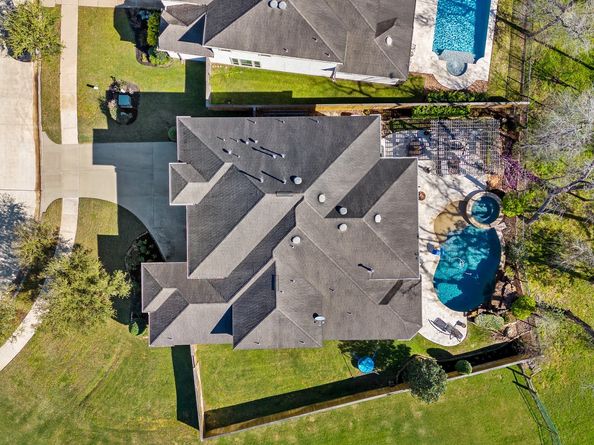 5131 Rowley Falls Lane, Sugar Land TX 77479