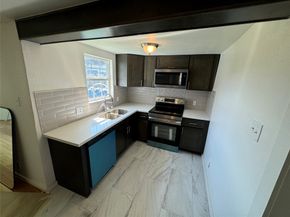 8214 Livingston Street, Houston TX 77051