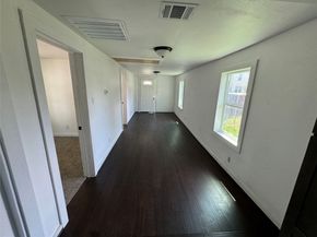 8214 Livingston Street, Houston TX 77051