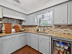 4907 Sabrina Drive, Houston TX 77066