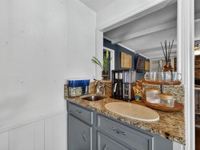 4907 Sabrina Drive, Houston TX 77066