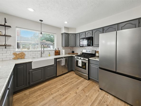 115 Regency Way, Conroe TX 77304