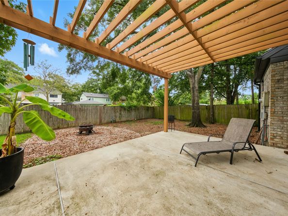 115 Regency Way, Conroe TX 77304