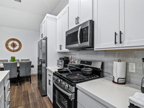 829 N Emile Street, Houston TX 77020