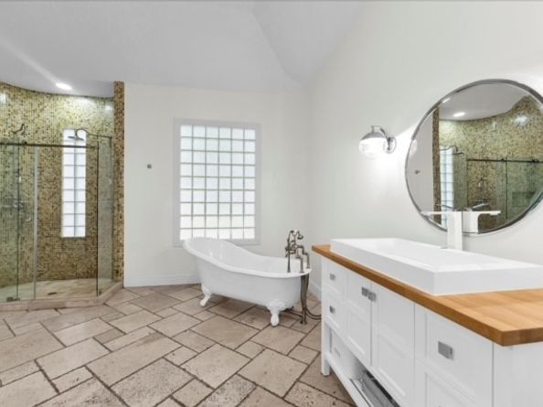 35 Summerwalk Place, The Woodlands TX 77381