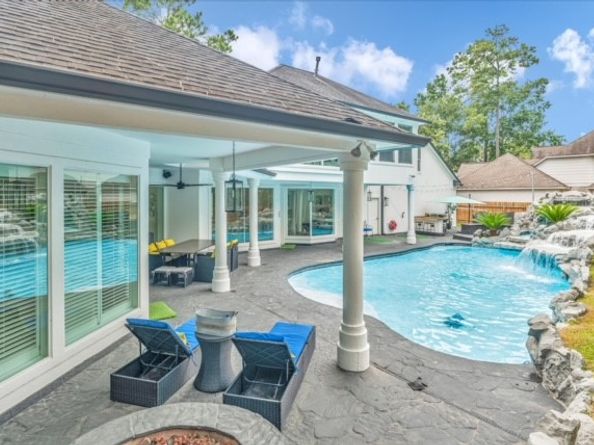 35 Summerwalk Place, The Woodlands TX 77381