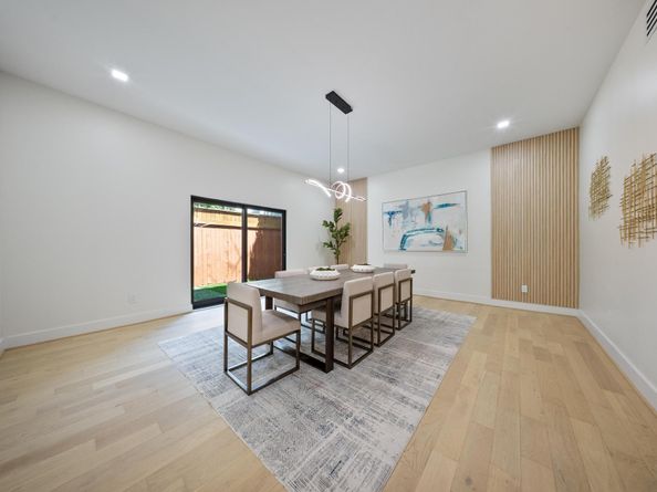 2135 Quenby Street, Houston TX 77005