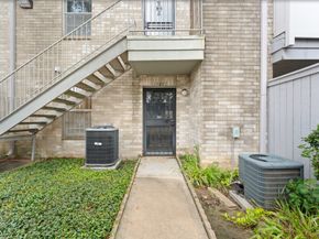 10871 Braes Bend Drive, Houston TX 77071