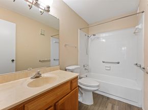 10871 Braes Bend Drive, Houston TX 77071