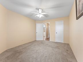 10871 Braes Bend Drive, Houston TX 77071
