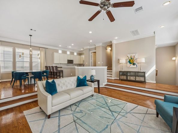 5719 Kansas Street, Houston TX 77007