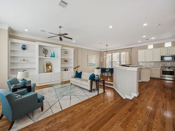 5719 Kansas Street, Houston TX 77007