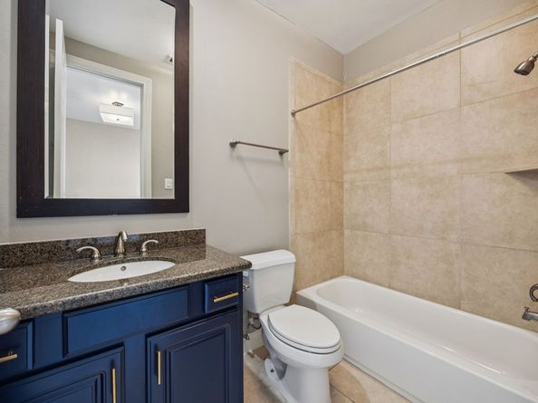 5719 Kansas Street, Houston TX 77007