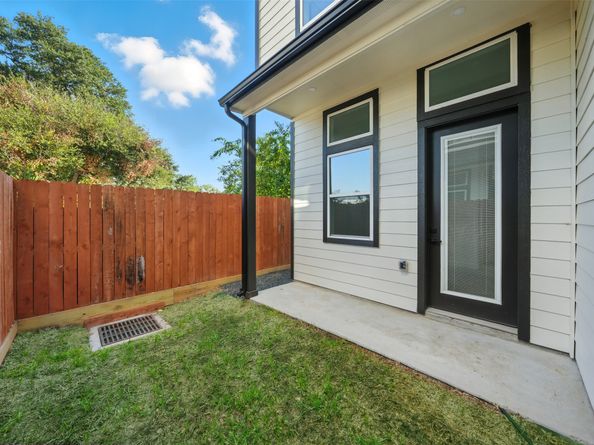 1913 Hoskins Drive H, Houston TX 77080