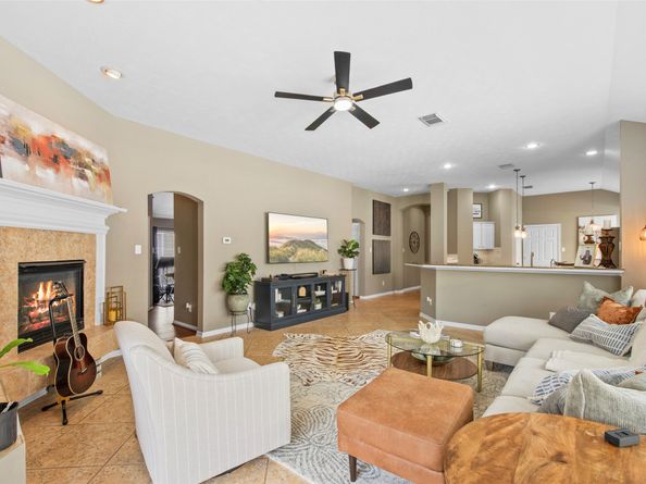 2513 Kimberly Dawn Drive, Conroe TX 77304