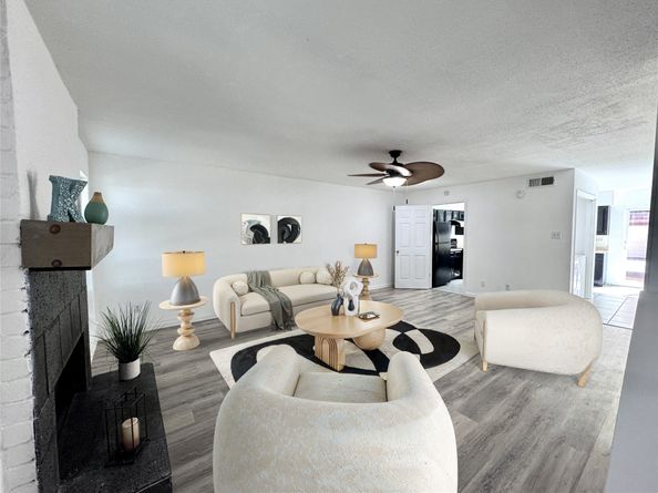 9901 Sharpcrest Street M6, Houston TX 77036
