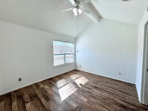 9901 Sharpcrest Street M6, Houston TX 77036