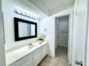 9901 Sharpcrest Street M6, Houston TX 77036