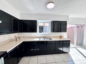 9901 Sharpcrest Street M6, Houston TX 77036