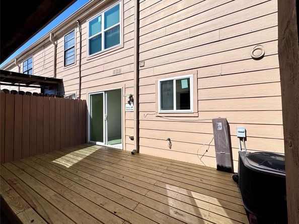 9901 Sharpcrest Street M6, Houston TX 77036