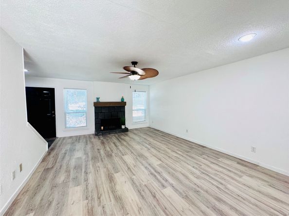 9901 Sharpcrest Street M6, Houston TX 77036