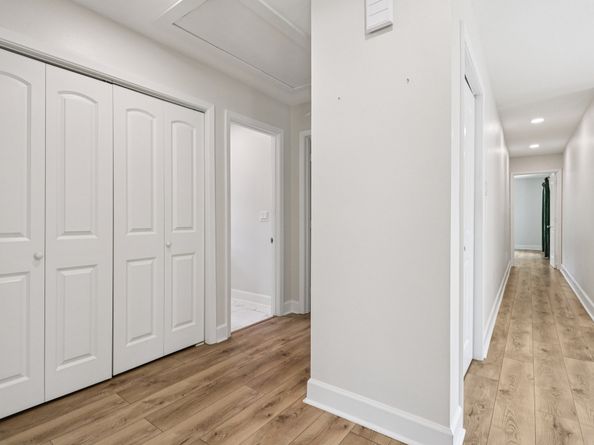 822 Avenue Of Oaks Street, Houston TX 77009